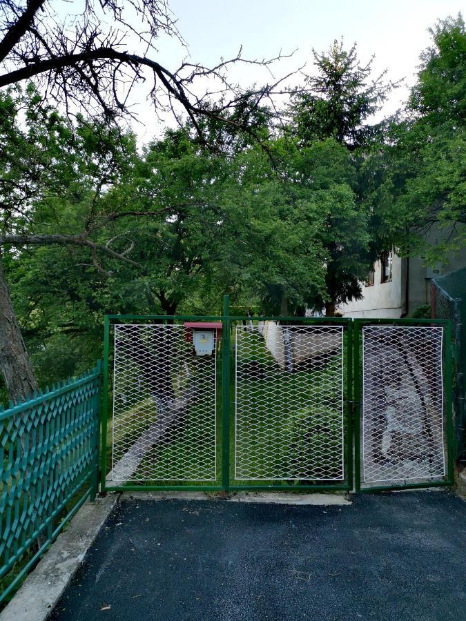 Keep Calm Garden Villa Sarajevo Exterior photo