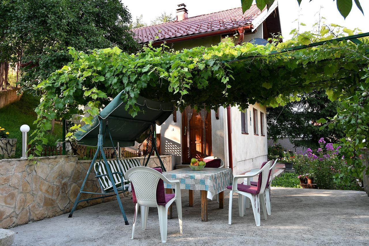 Keep Calm Garden Villa Sarajevo Exterior photo